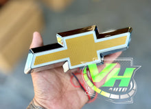 Cargar imagen en el visor de la galería, 02-09 LED Chevy Trailblazer Bowtie “Style 1” Emblem