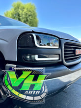 Load image into Gallery viewer, 99-06 GMC Sierra Yukon "Double L Bar Switchback" Headlights