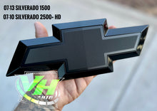 Cargar imagen en el visor de la galería, 07-13 Chevy Silverado Bowtie “Style 1” Emblem