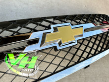 Cargar imagen en el visor de la galería, 07-13 Chevy Silverado Bowtie “Style 1” Emblem