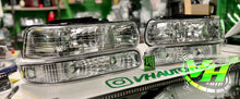 Load image into Gallery viewer, 1999-2002 Chevy Silverado / 2000-2006 Tahoe Original Style Headlamps