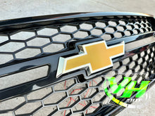 Cargar imagen en el visor de la galería, 03-06 LED Chevy Silverado Bowtie “Style 1” Emblem