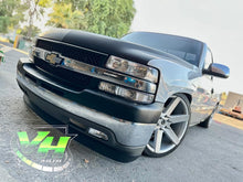 Load image into Gallery viewer, 1999-2002 Chevy Silverado / 2000-2006 Tahoe Original Style Headlamps