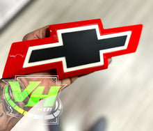 Load image into Gallery viewer, 99-02 LED Chevy Silverado / 00-06 Tahoe Suburban Bowtie “Style 1” Emblem