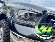 Cargar imagen en el visor de la galería, 09-18 Dodge Ram R/T Style Headlights
