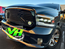 Cargar imagen en el visor de la galería, 09-18 Dodge Ram TRIPLE PROJECTOR DUAL SEQUENTIAL Full LED Projector Headlights