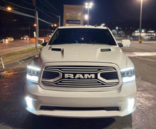 Cargar imagen en el visor de la galería, 13-18 Dodge Ram 1500 “Big Horn” Style Grill