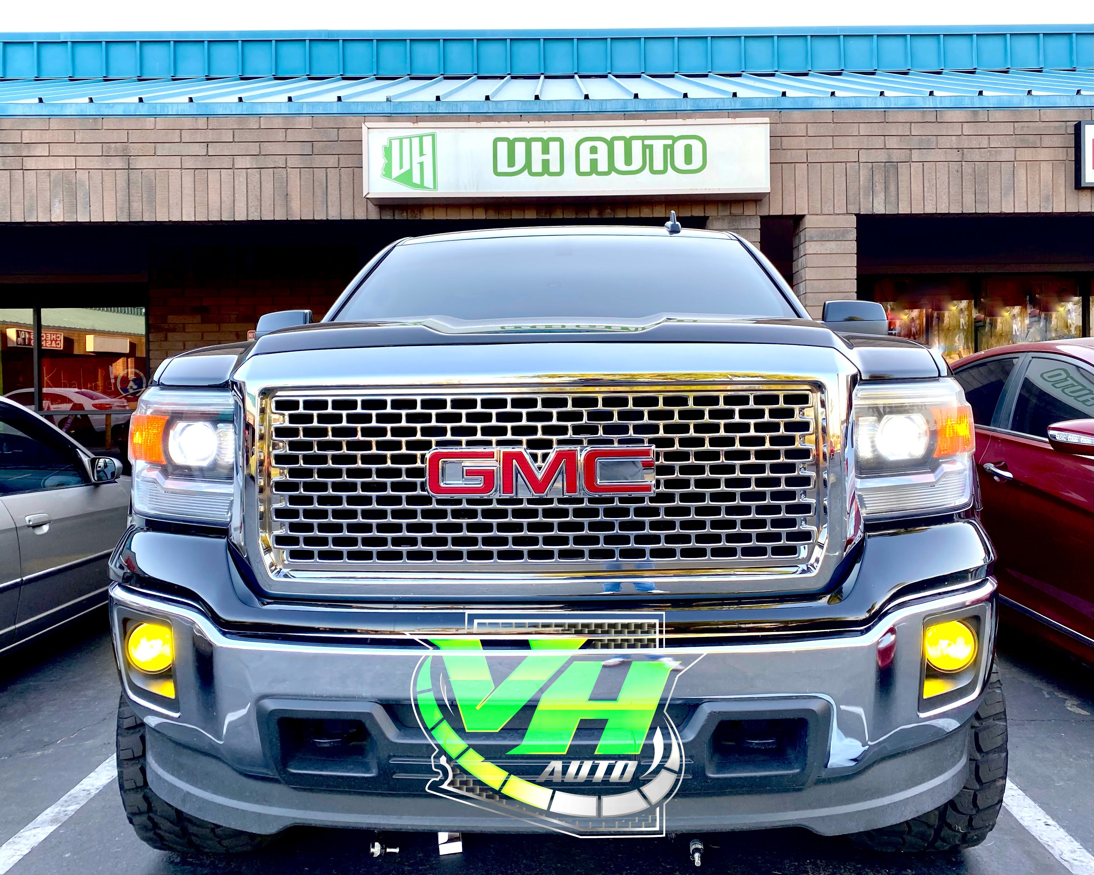 14-15 GMC Sierra 1500 “Denali Style” Grill – VH Auto