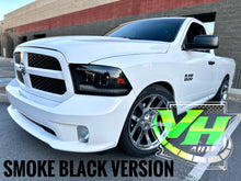 Cargar imagen en el visor de la galería, 09-18 Dodge Ram DUAL SEQUENTIAL LED Projector Headlights