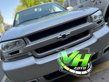 Cargar imagen en el visor de la galería, 02-09 LED Chevy Trailblazer Bowtie “Style 1” Emblem