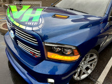 Cargar imagen en el visor de la galería, 09-18 Dodge Ram 1500 “Switchback Sequential LED HOOD VENT KIT”