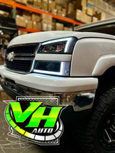 Load image into Gallery viewer, 2003 2006 Chevy Silverado “Big C SWITCHBACK SEQUENTIAL” LED DRL Headlamps