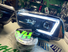 Cargar imagen en el visor de la galería, 11-14 Dodge Charger LED “C Bar” Switchback Headlmaps