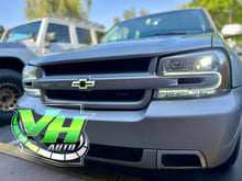 Cargar imagen en el visor de la galería, 02-09 LED Chevy Trailblazer Bowtie “Style 1” Emblem