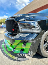 Cargar imagen en el visor de la galería, 09-18 Dodge Ram “R/T Style Switchback Sequential Clear Corner” Headlights
