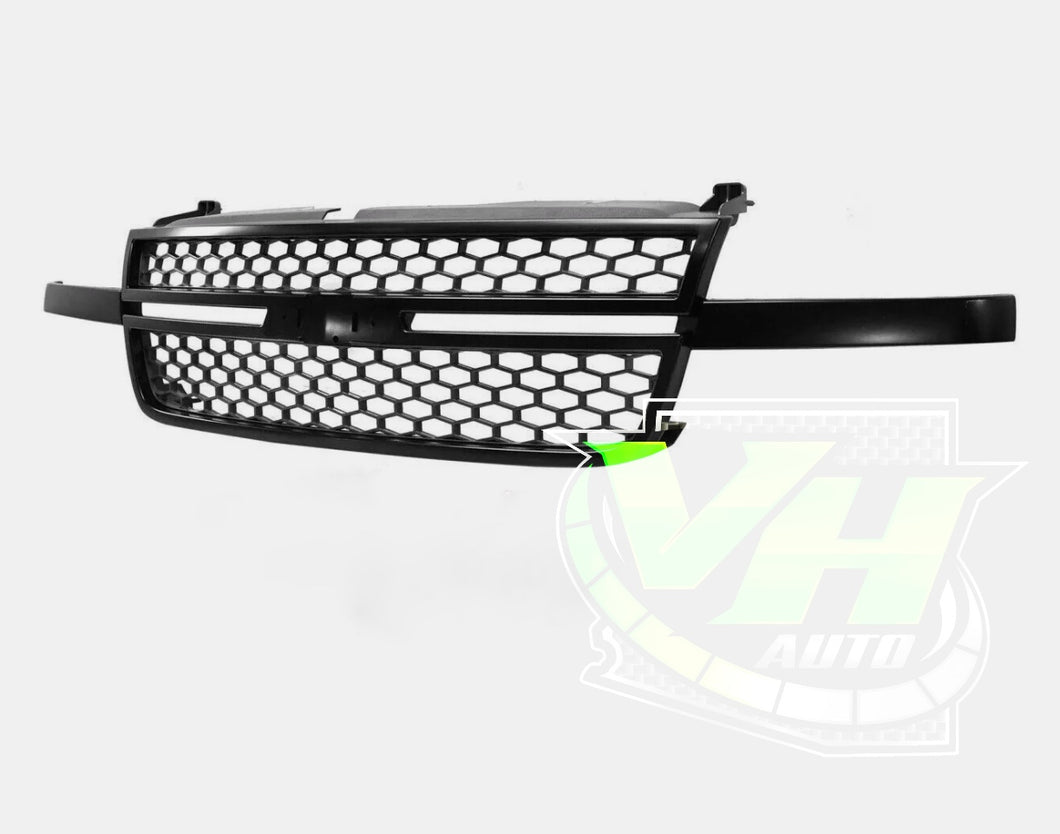 03-06 Chevy Silverado HD Grill