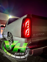 Cargar imagen en el visor de la galería, 1999-2006 Chevy Silverado GMC Sierra Full LED “Blade” Sequential Tail Lamps
