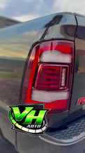 Cargar y reproducir el video en el visor de la galería, Dodge Ram 2009-2018 &quot;RED 5th Gen SEQUENCE&quot; Tail Lamps
