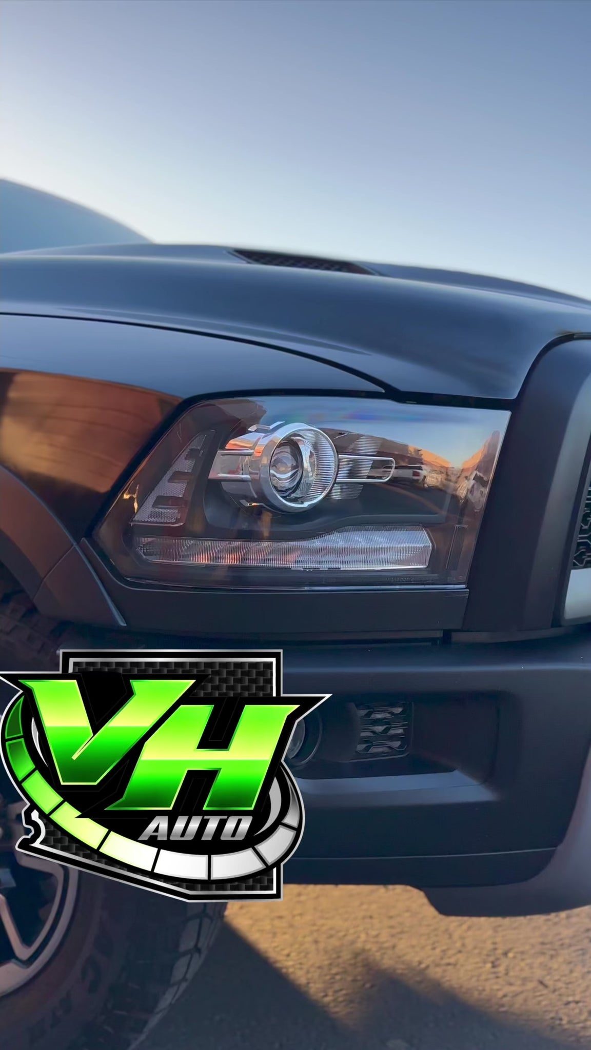 09-18 Dodge Ram “R/T Style Clear Corner” Headlights