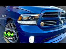 Cargar y reproducir el video en el visor de la galería, 09-18 Dodge Ram Sequential Dual Projector Headlights
