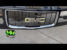 Cargar y reproducir el video en el visor de la galería, GMC LED Emblem for 88-98 OBS and 99-06 Sierra Yukon
