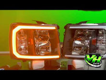 Cargar y reproducir el video en el visor de la galería, 07-13 Chevy Silverado &quot;Switchback Sequential Big C Reflector&quot; Headlights
