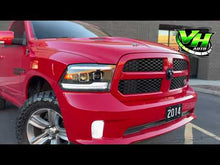 Cargar y reproducir el video en el visor de la galería, 09-18 Dodge Ram DUAL SEQUENTIAL LED Projector Headlights
