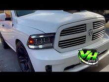 Cargar y reproducir el video en el visor de la galería, 09-18 Dodge Ram DUAL SEQUENTIAL LED Projector Headlights
