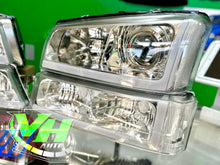 Cargar imagen en el visor de la galería, 03-06 Chevy Silverado &quot;Switchback Sequential L Bar&quot; Headlights
