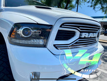 Load image into Gallery viewer, 09-18 Dodge Ram R/T Style Headlights
