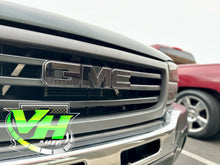 Cargar imagen en el visor de la galería, GMC LED Emblem for 88-98 OBS and 99-06 Sierra Yukon
