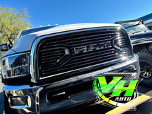 Cargar imagen en el visor de la galería, 10-18 Dodge Ram 2500/3500 HD  “Big Horn” Style Grill
