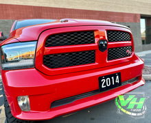 Cargar imagen en el visor de la galería, Custom “YEAR” License Plates
