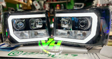 Cargar imagen en el visor de la galería, 07-13 GMC Sierra LED DRL &quot;C Bar” Projector Headlamps
