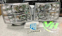 Cargar imagen en el visor de la galería, 07-13 Chevy Silverado Original Style Headlamps
