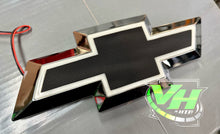 Cargar imagen en el visor de la galería, 07-13 LED Chevy Silverado Bowtie “Style 1” Emblem
