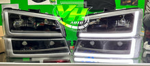 Cargar imagen en el visor de la galería, 03-06 Chevy Silverado &quot;Switchback Sequential L Bar&quot; Headlights
