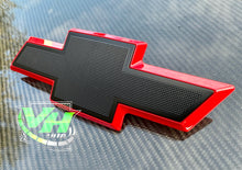 Cargar imagen en el visor de la galería, 99-02 Chevy Silverado / 00-06 Tahoe Suburban Bowtie “Style 1” Emblem
