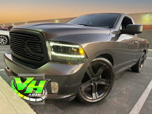 Cargar imagen en el visor de la galería, 09-18 Dodge Ram TRIPLE SEQUENTIAL LED Projector Headlights
