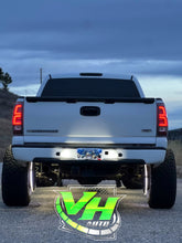 Cargar imagen en el visor de la galería, 1999-2006 Chevy Silverado GMC Sierra LED “Double C Bar” Tail Lamps
