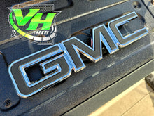 Cargar imagen en el visor de la galería, GMC Emblem for 88-98 OBS and 99-06 Sierra Yukon
