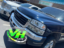 Load image into Gallery viewer, 99-06 GMC Sierra Yukon &quot;Gen 2 C Bar Projector&quot; Headlights
