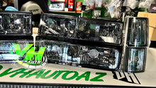 Cargar imagen en el visor de la galería, 88-98 Chevy Silverado Tahoe Blazer, GMC Sierra Yukon Original Style Headlights
