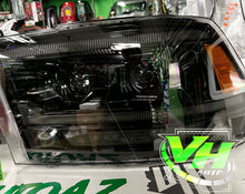 Cargar imagen en el visor de la galería, 09-18 Dodge Ram TRIPLE SEQUENTIAL LED Projector Headlights
