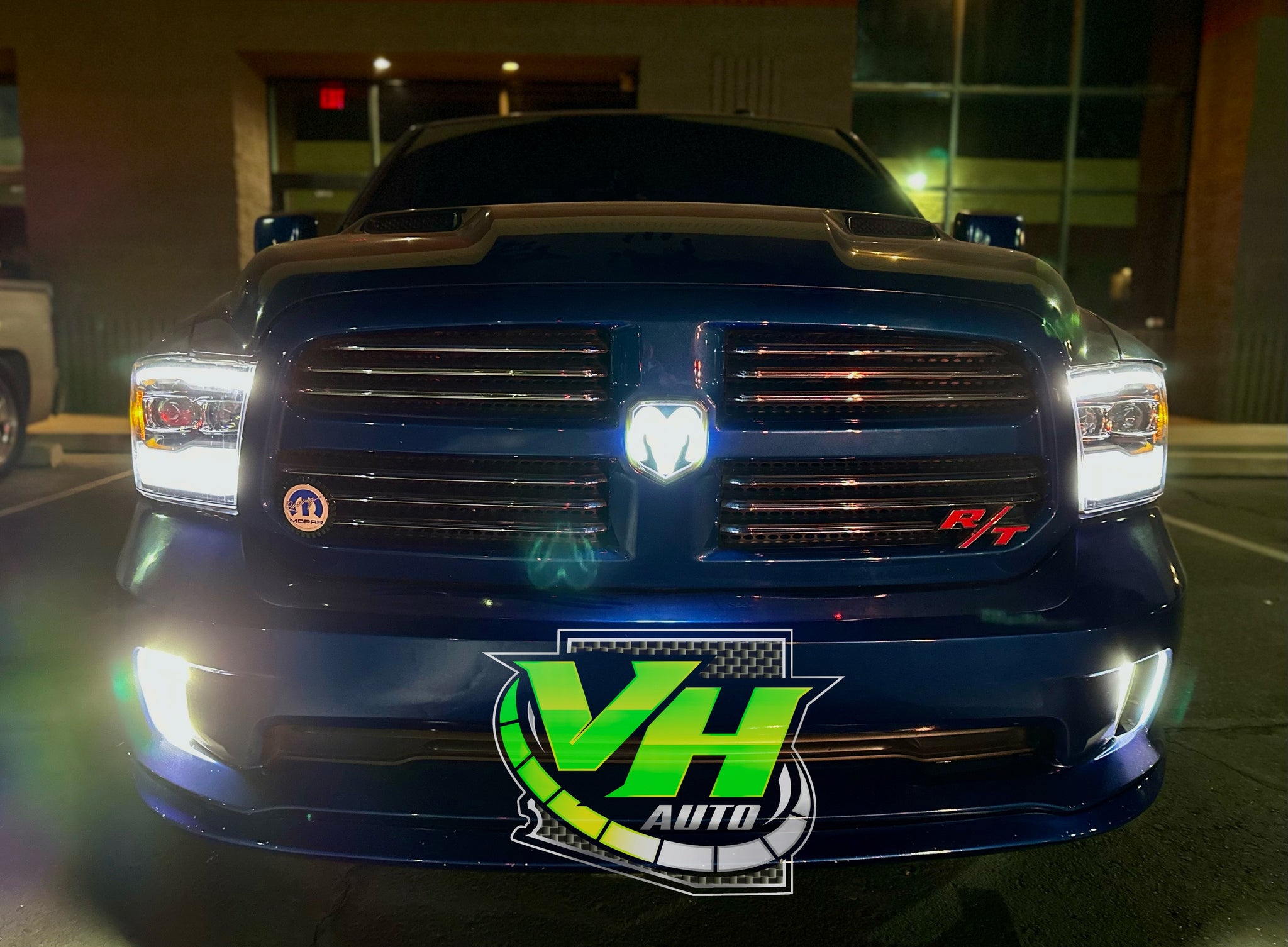 11+ Light Up Dodge Emblem