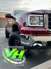 Cargar imagen en el visor de la galería, 07-13 GMC Sierra LED DRL &quot;BIG C” Bar Reflector Headlamps
