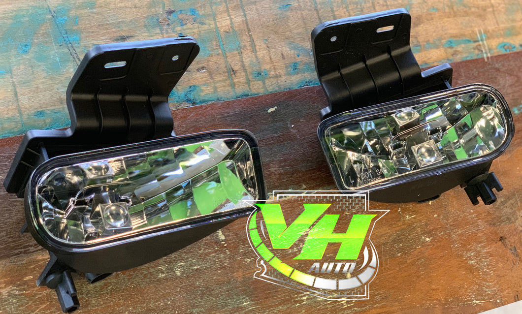 99-02 Chevy Silverado 00-06 Tahoe OE Style Fog Lamps