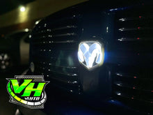 Cargar imagen en el visor de la galería, Dodge Ram LED Emblem
