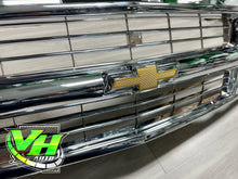 Cargar imagen en el visor de la galería, 94-98 OBS Chevy Silverado Tahoe Blazer Bowtie “Style 1” Emblem
